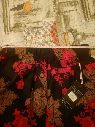 Falda pantalón estampada flores