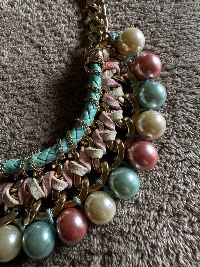 Colar de Pérolas Dourado Multicolor