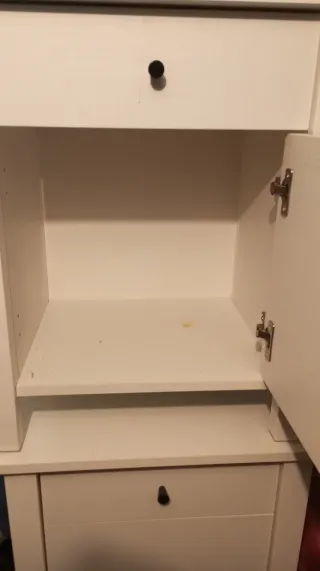 Mesitas de noche blancas