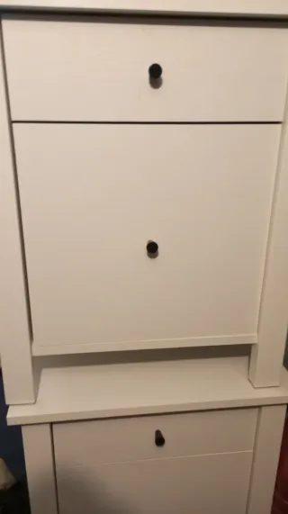 Mesitas de noche blancas