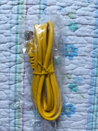 Router ZTE con cables