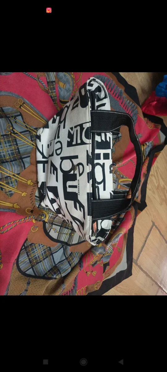 Bolso Burberry Negro y Blanco