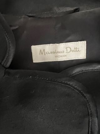 Chaqueta corta negra lazo Massimo Dutti