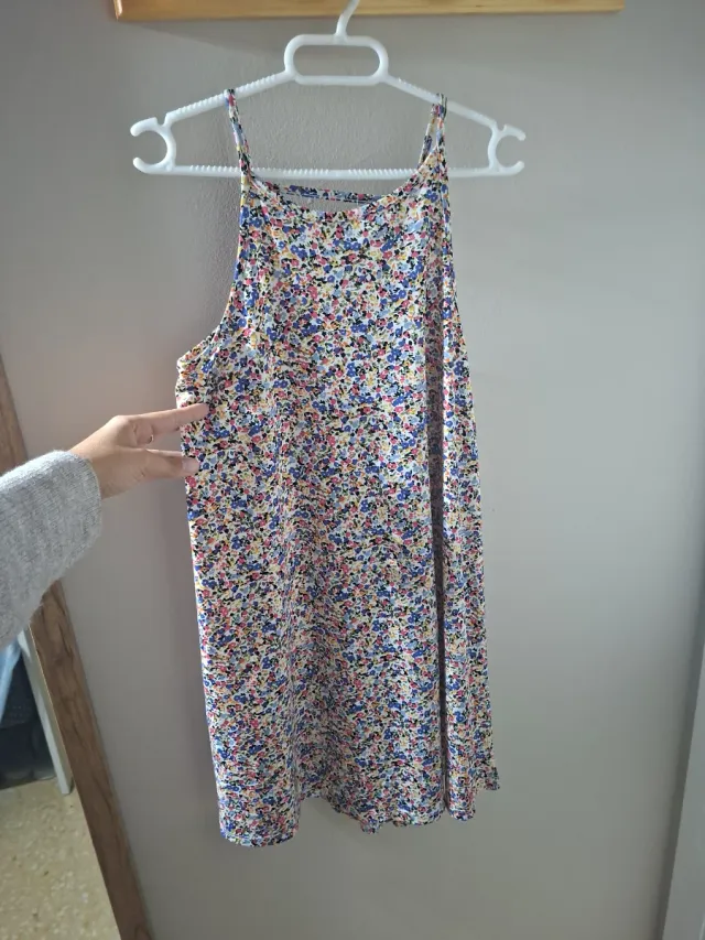 Vestido playero sirve para tallas s/m es ancho