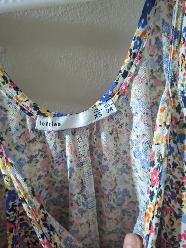 Vestido playero sirve para tallas s/m es ancho