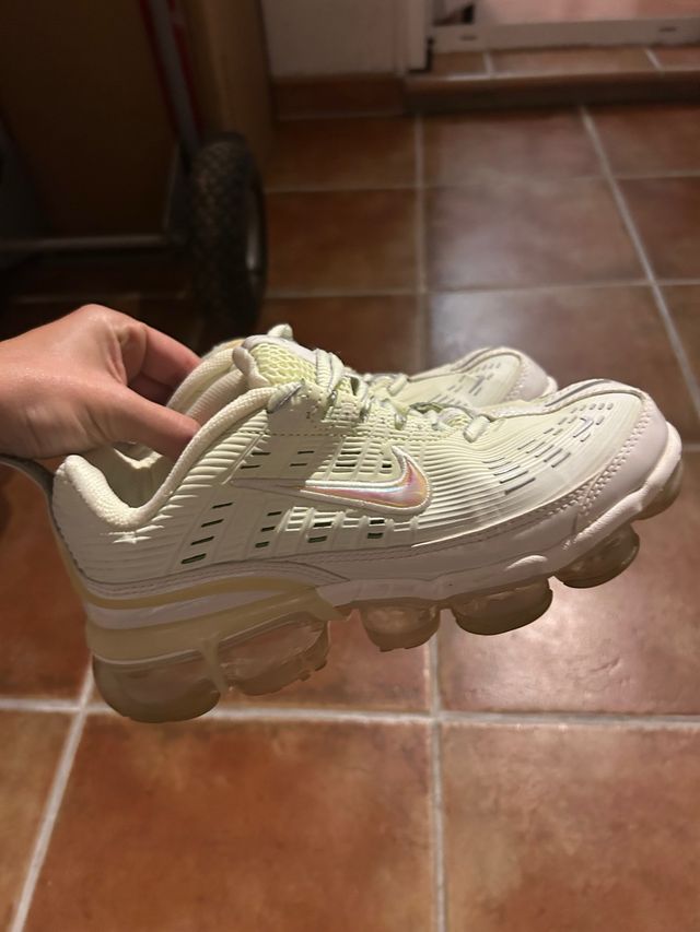 Nike Air VaporMax 360 Beige Multicolor