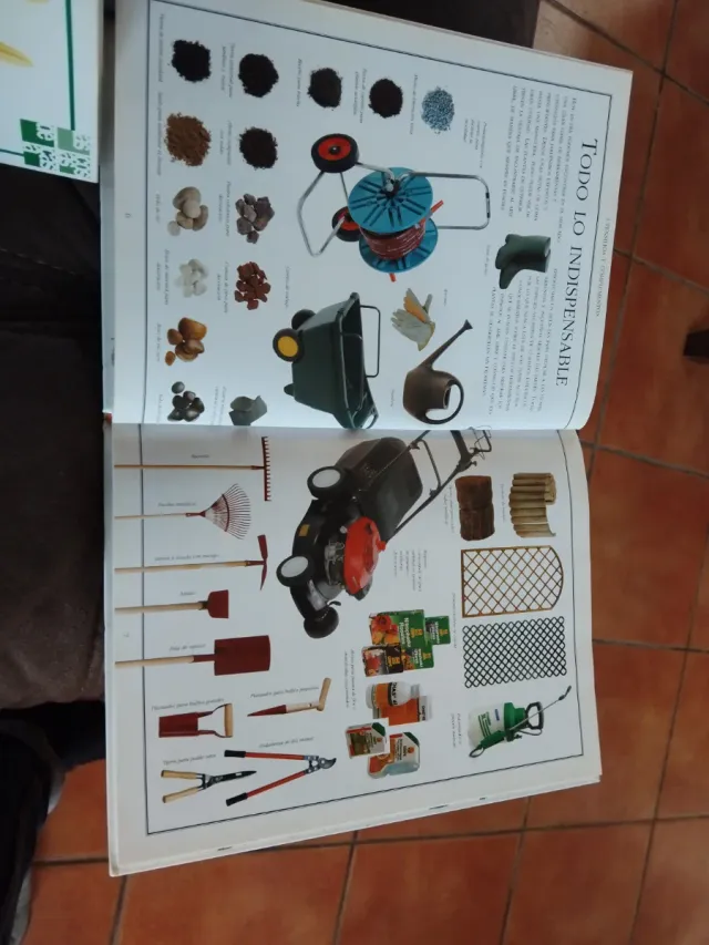 EL LIBRO DEL JARDIN y EL LIBRO DE LAS PLANTAS
