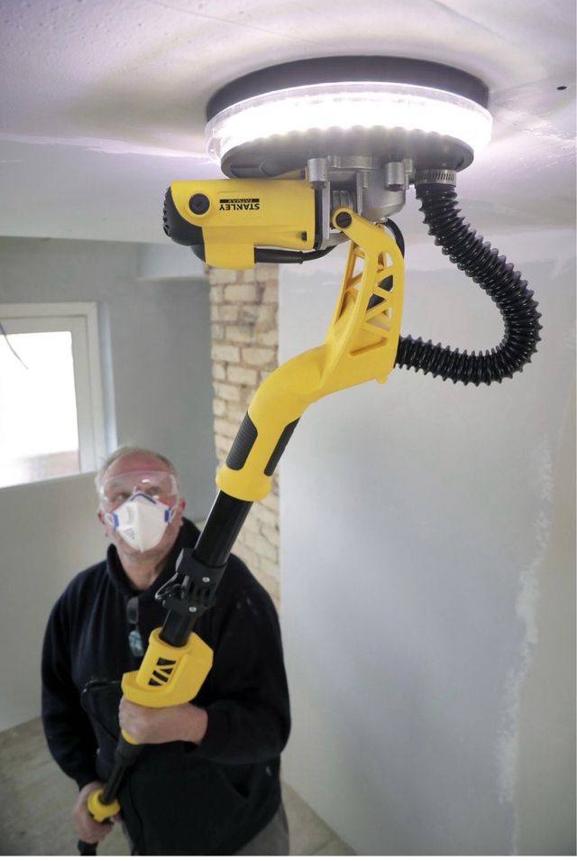 Lijadora Pared STANLEY FATMAX EE500S 750W 225mm