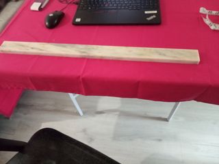 Tira de mármol natural 73 x 6 x 2 cm.