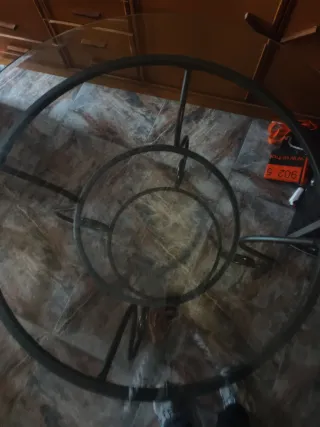 Mesa redonda cristal y metal negro