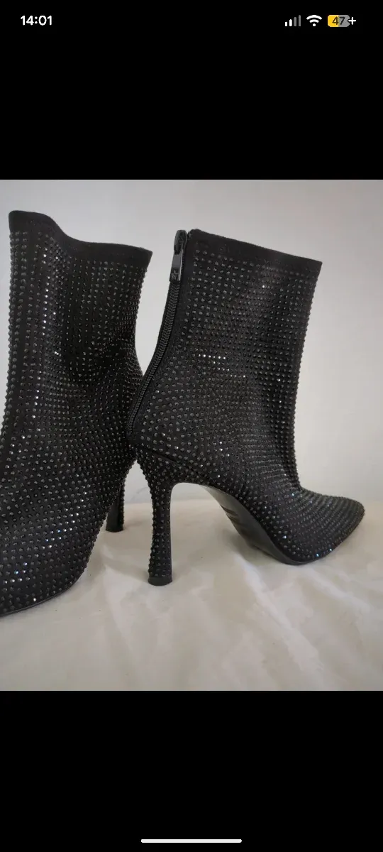 Botines fiesta pedrería negros