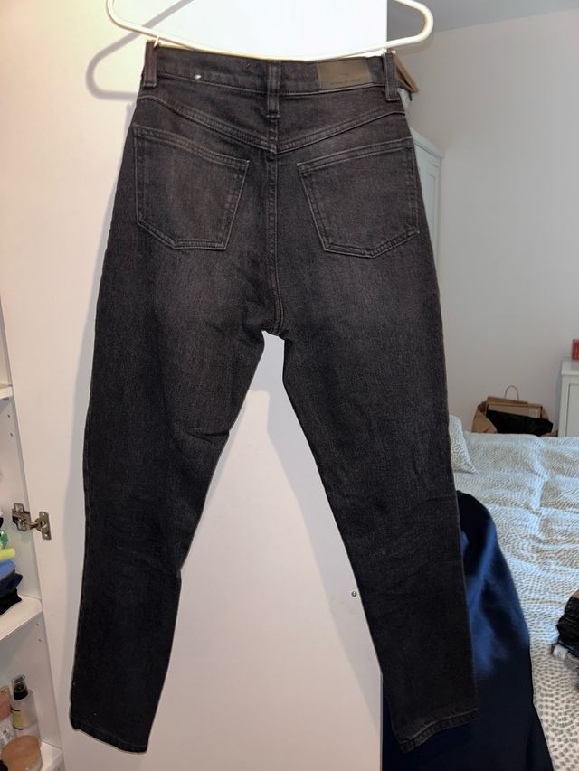 Mango Mom Jeans Tiro Medio Negro Ceniza Talla 32