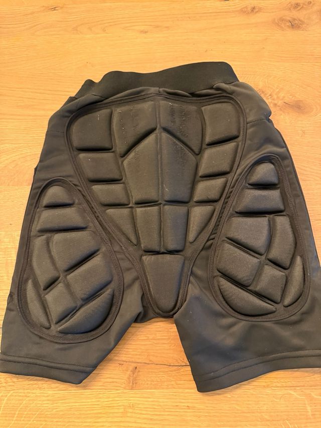 Culera protección snowboard talla S