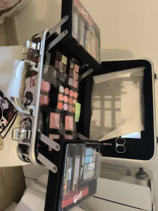 Maletín maquillaje Gloss NUEVO