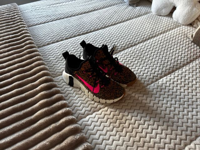 Zapatillas Nike Leopardo Rosa y Marrón