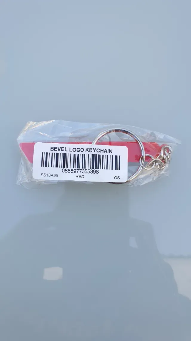 Llavero Supreme Rojo Bevel Logo Box