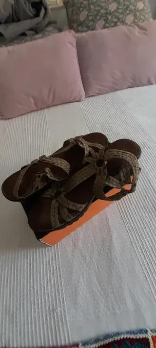 Sandalias cuña  talla 41