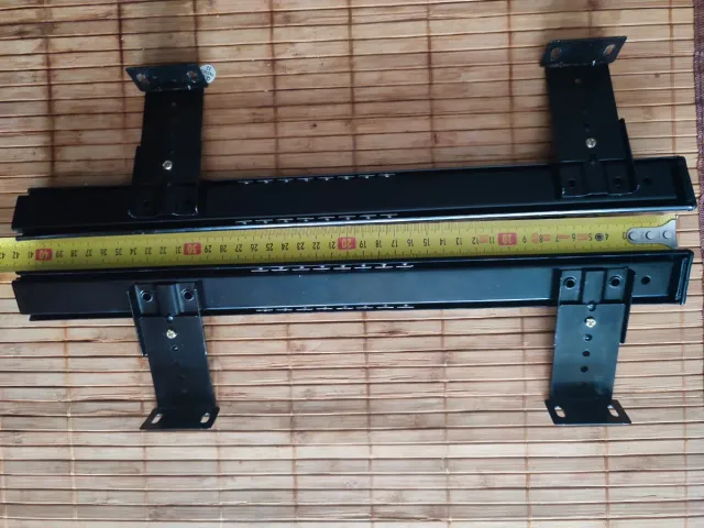 Carriles metálicos para bandeja de escritorio