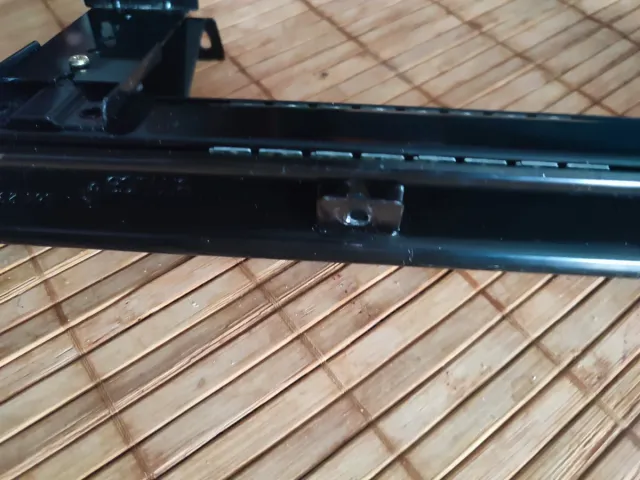 Carriles metálicos para bandeja de escritorio