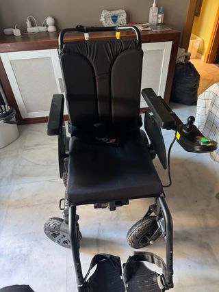 Silla de ruedas eléctrica compacta TURIOS