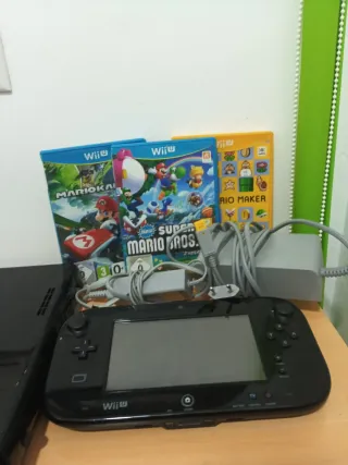 Nintendo Wii U Nera + Giochi