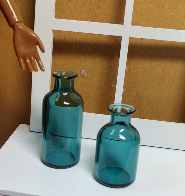 2 Jarrones de Cristal para Barbie. escala 1:6