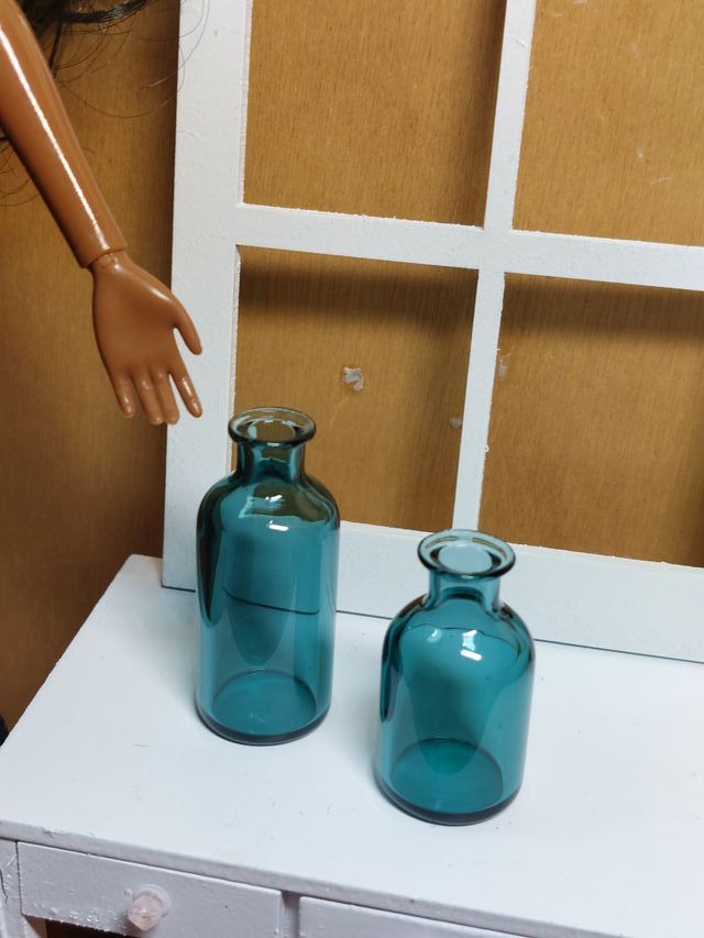 2 Jarrones de Cristal para Barbie. escala 1:6