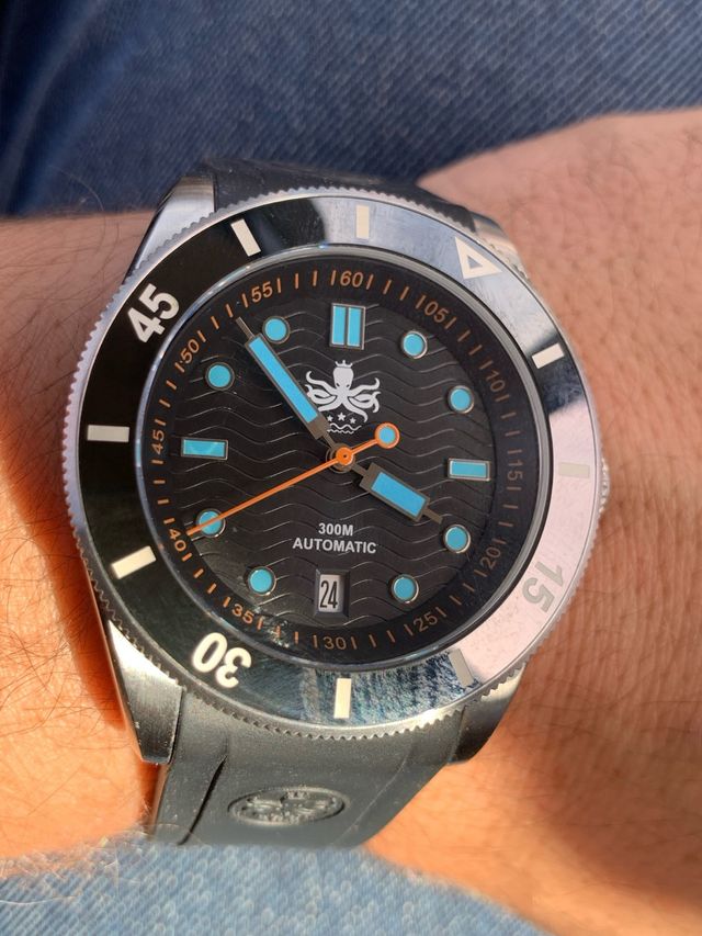 Reloj Phoibos Automático 300M