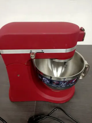 Robot de cocina AEG amasadora roja