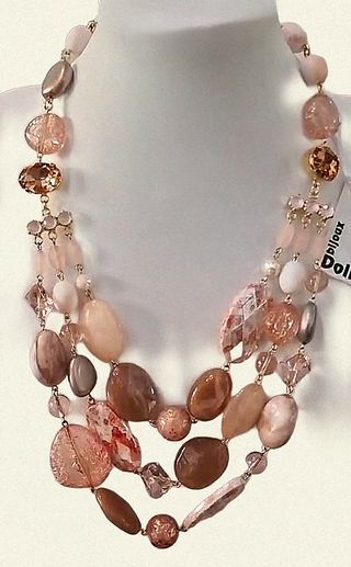 Collana Dolman multistrato perle con cartellino