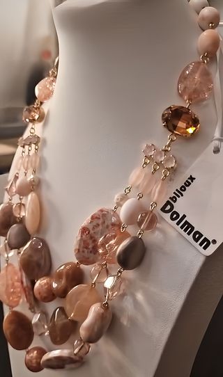 Collana Dolman multistrato perle con cartellino