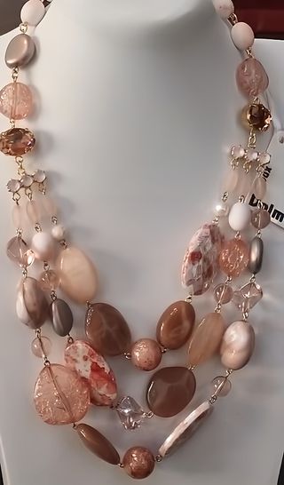 Collana Dolman multistrato perle con cartellino