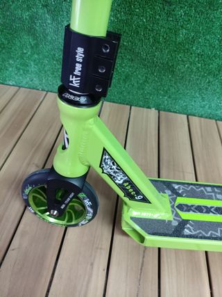 Patinete verde Scooter Agressive Team-High KRF The New Urban Concept