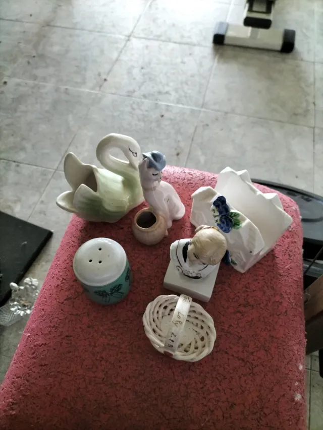 Lote Porcelana Cisne y Más