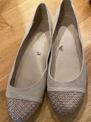 Bailarinas Zara Trafaluc Beige y Doradas