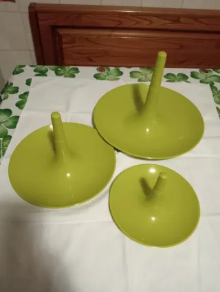 Alzatina vintage verde in plastica