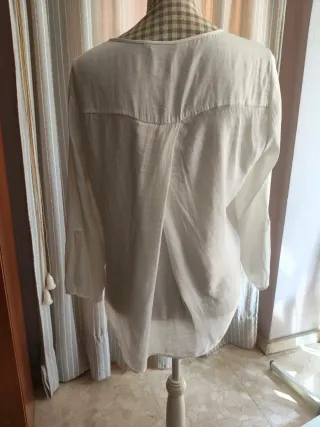 Blusa Stradivarius blanca