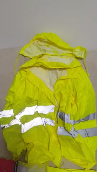 Chubasquero Velilla Alta Visibilidad Talla M