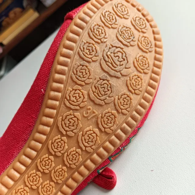 Zapatos bordados talla 37 ideáles para falleras