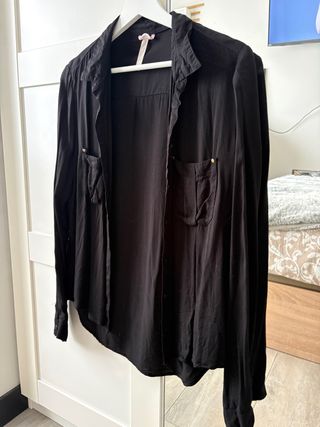 Camisa negra manga larga