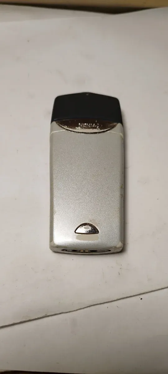 Nokia 8310 Blu/Argento