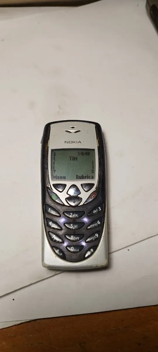 Nokia 8310 Blu/Argento