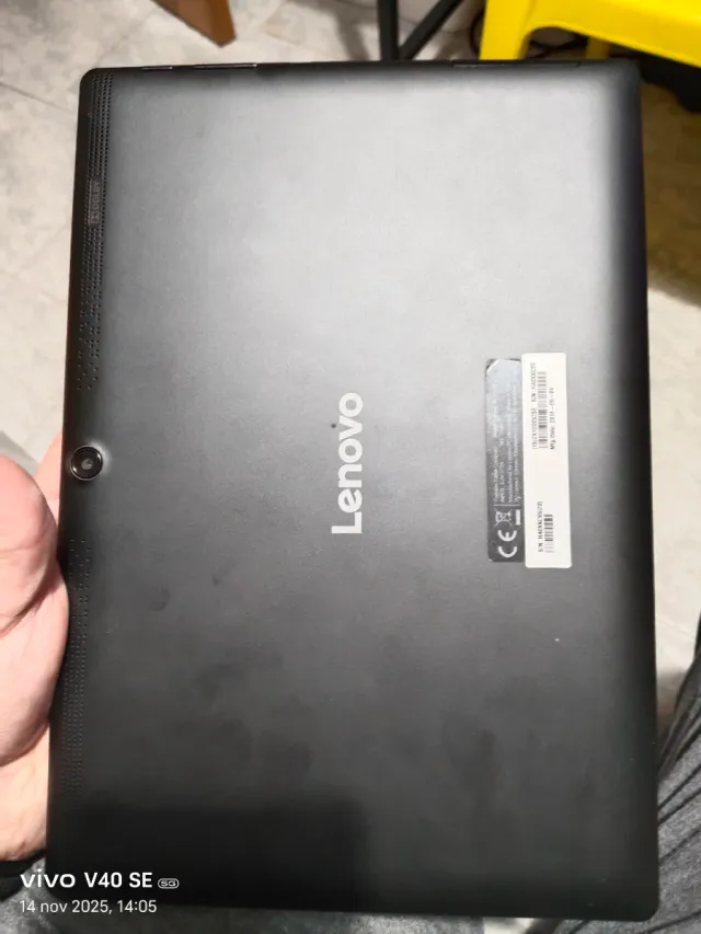 Tablet Lenovo 10 Negra y Azul 1gb de RAM y 16gb