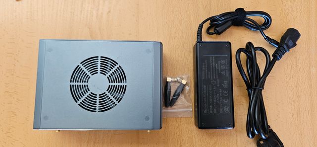 Mini PC Semi Fanless AMD Ryzen 7540U (Barebone)