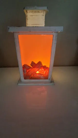 Lanterna decorativa con effetto camino