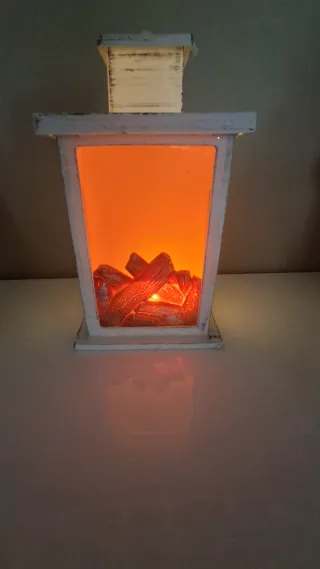 Lanterna decorativa con effetto camino