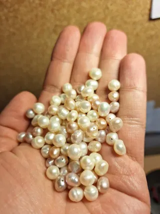 Lote de 550 Perlas Rosadas y Blancas