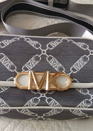 Bolso bandolera Michael Kors azul y blanco