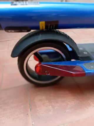 Patinete Eléctrico (max. 68 kg) - ¡pilas nuevas!