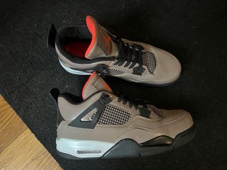 Air Jordan 4 Retro Taupe Haze Brown Red